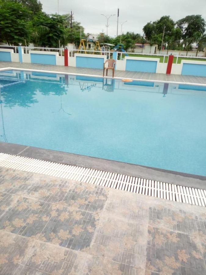Mnr Resort Pipariā Exterior photo